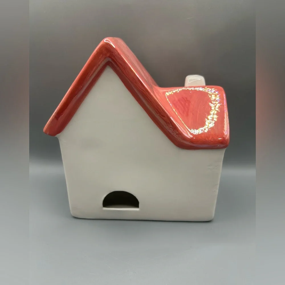 Target Spritz 2025 White Iridescent Valentine House Pink Roof Heart Window NEW